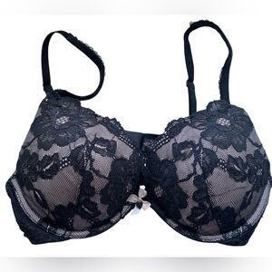 Victoria's Secret Body by Victoria Black Lace Underwire Padded Bra Intimates 34C